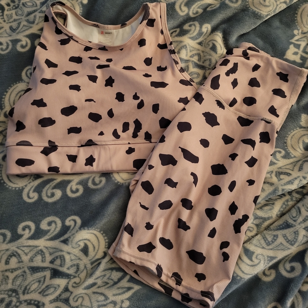 Sports bra and short set